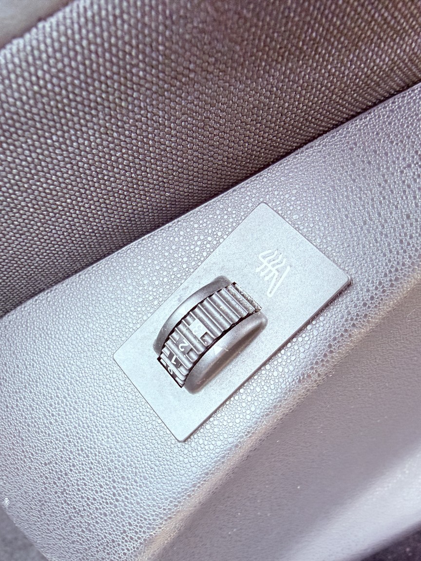 Used Peugeot 208 2017 for sale - 76896951: Photo 26