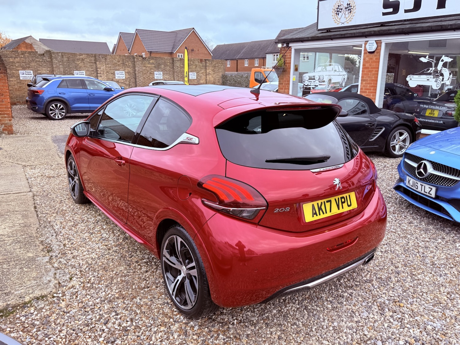 Used Peugeot 208 2017 for sale - 76896951: Photo 4