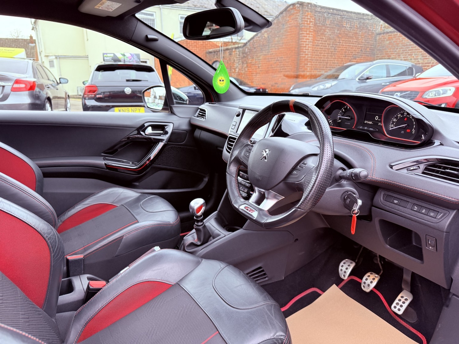 Used Peugeot 208 2017 for sale - 76896951: Photo 54