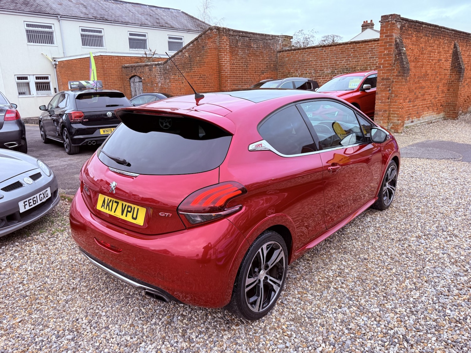 Used Peugeot 208 2017 for sale - 76896951: Photo 6