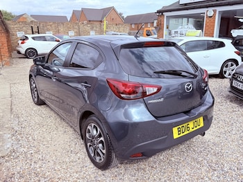 Used Mazda Mazda2 2016 for sale - 79439391: Photo