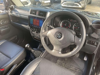 Used Suzuki Jimny 2010 for sale - 76134109: Photo 2