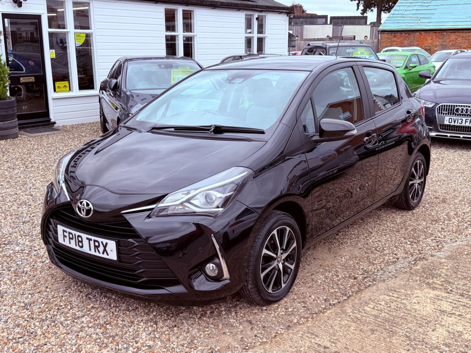 Used Toyota Yaris 2018 for sale - 76198152: Photo 10