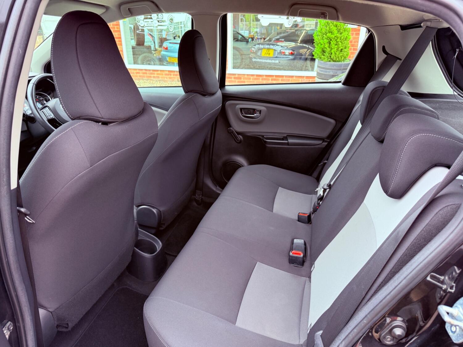 Used Toyota Yaris 2018 for sale - 76198152: Photo 21