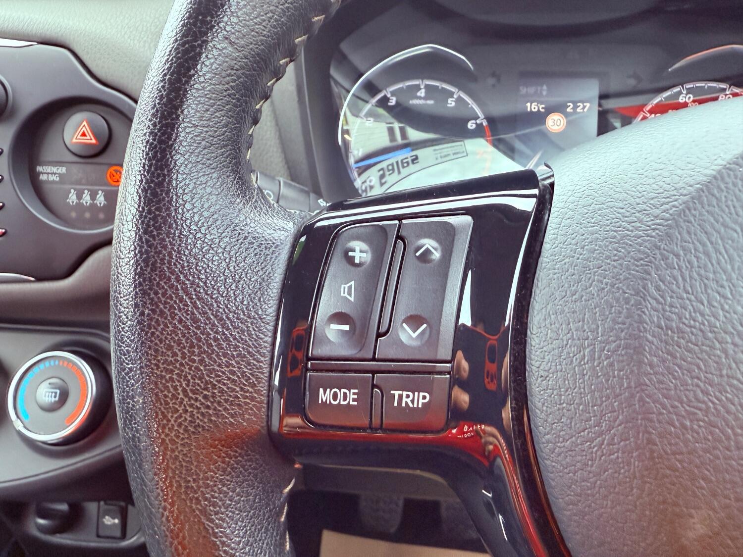 Used Toyota Yaris 2018 for sale - 76198152: Photo 31