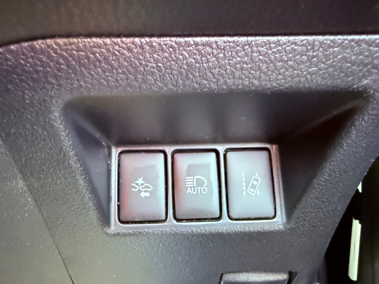 Used Toyota Yaris 2018 for sale - 76198152: Photo 37