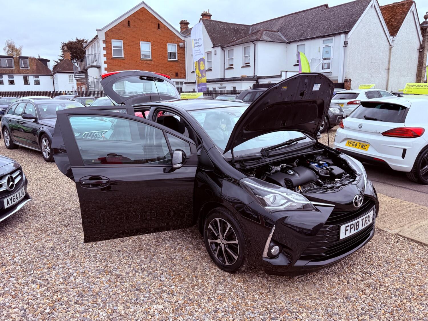 Used Toyota Yaris 2018 for sale - 76198152: Photo 44