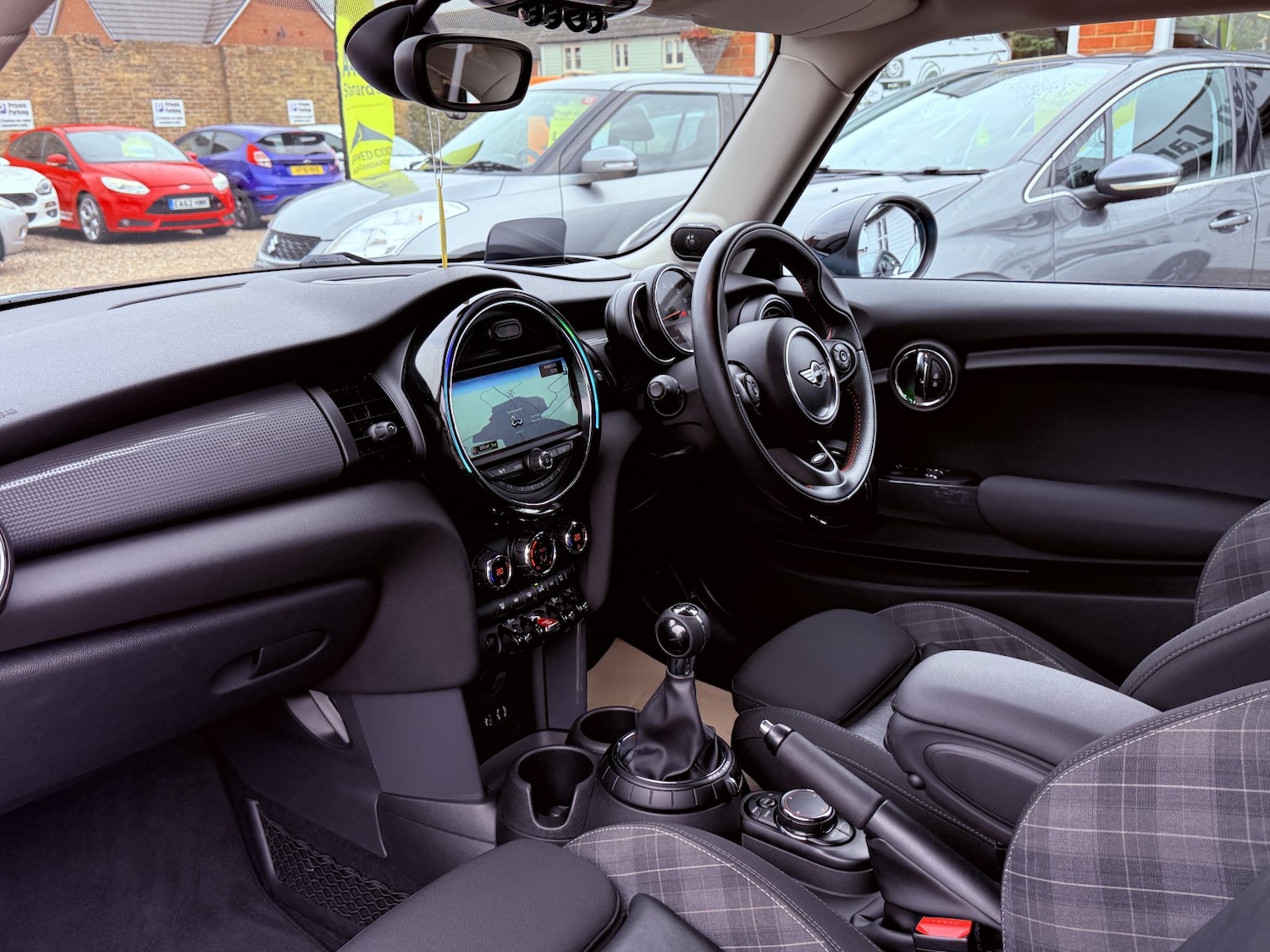 Used MINI Hatch 2016 for sale - 77656253: Photo 2