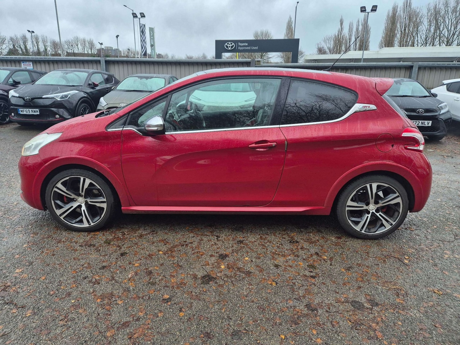 Used Peugeot 208 2015 for sale - 77140674: Photo 10
