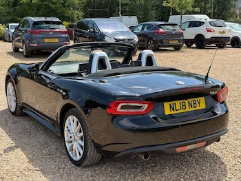 Used Fiat 124 Spider 2018 for sale - 79347175: Photo