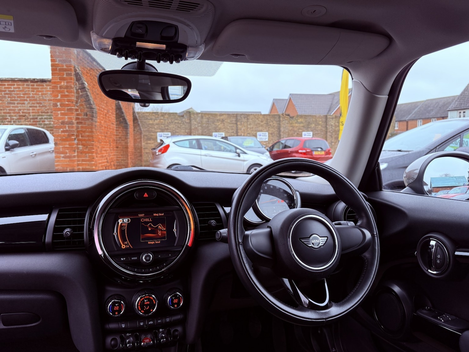 Used MINI Hatch 2018 for sale - 77564218: Photo 2