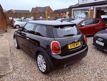 Used MINI Hatch 2018 for sale - 77564218: Photo