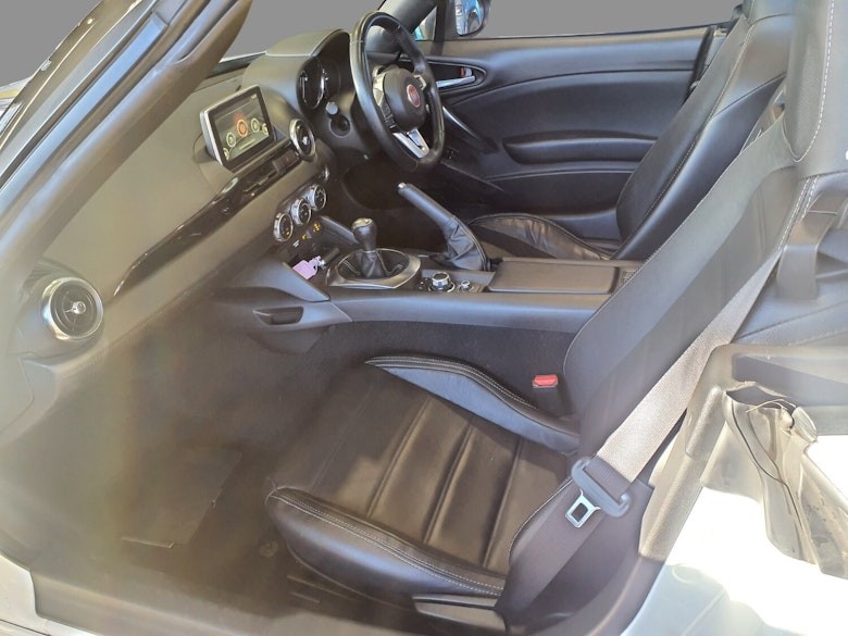 Used Fiat 124 Spider 2018 for sale - 76817545: Photo 2