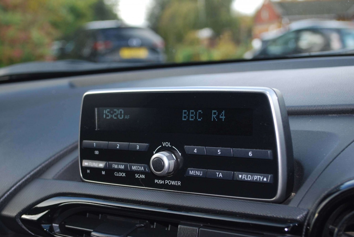 Used Mazda MX-5 2016 for sale - 76565188: Photo 11