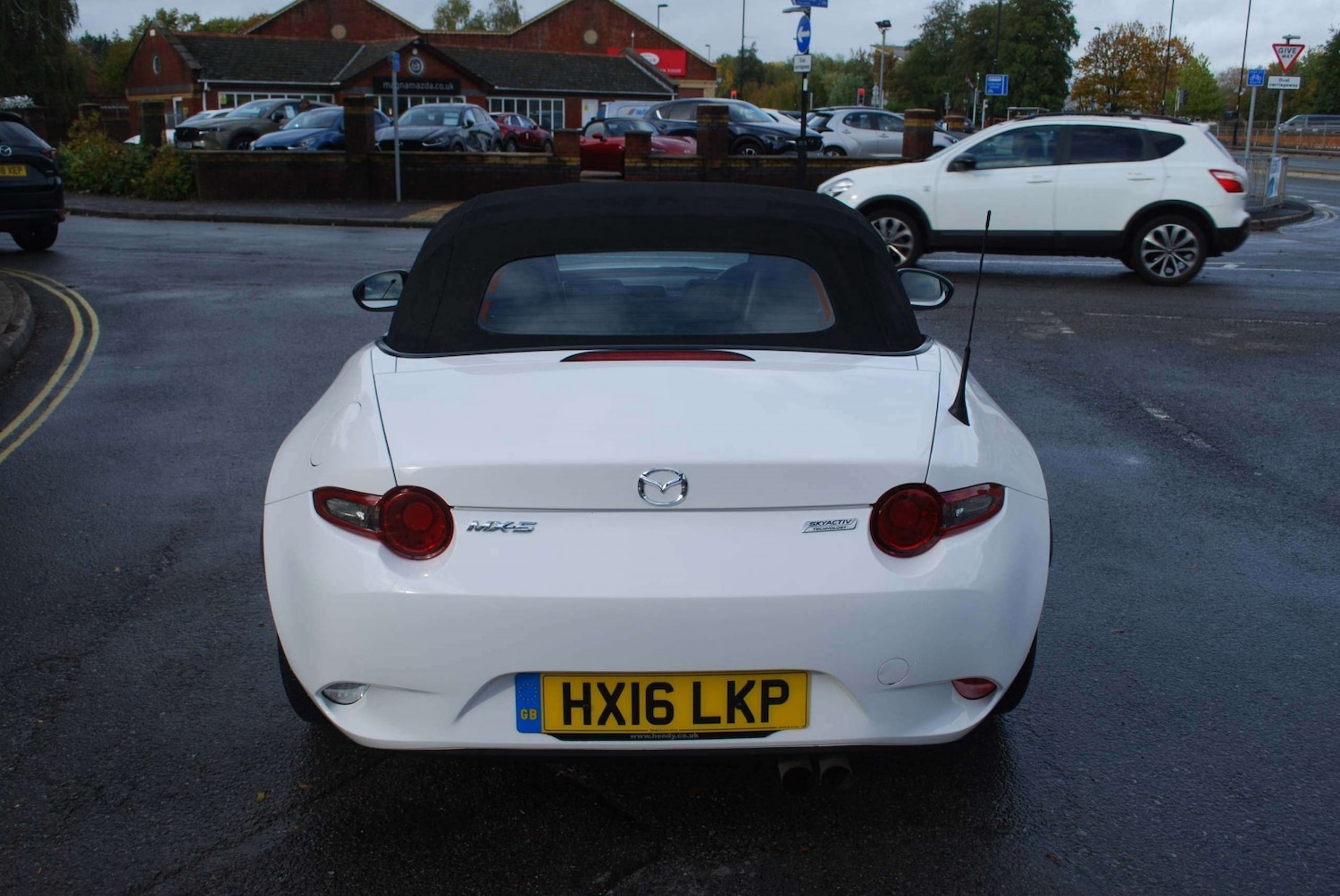 Used Mazda MX-5 2016 for sale - 76565188: Photo 5