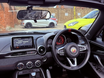 Used Abarth 124 Spider 2017 for sale - 78964849: Photo