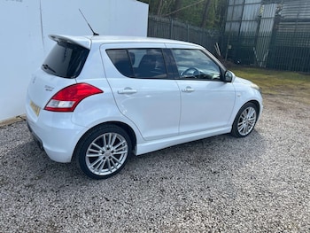 Used Suzuki Swift 2014 for sale - 78373430: Photo