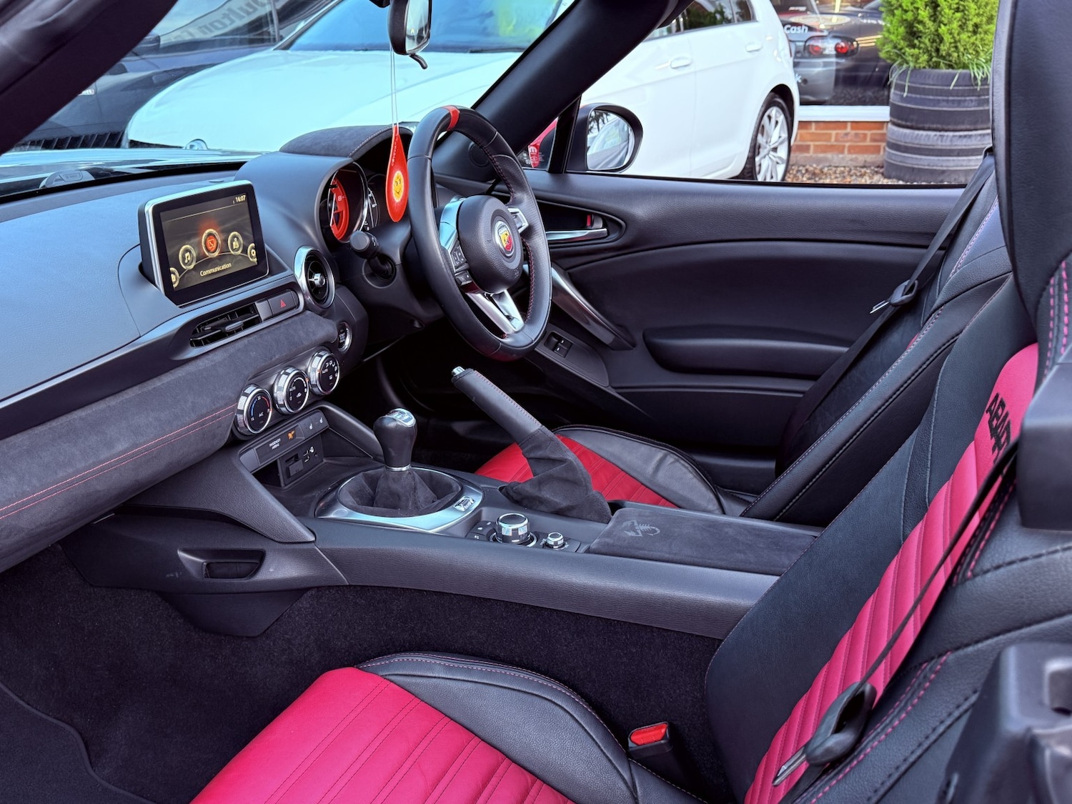 Used Abarth 124 Spider 2018 for sale - 77289190: Photo 28