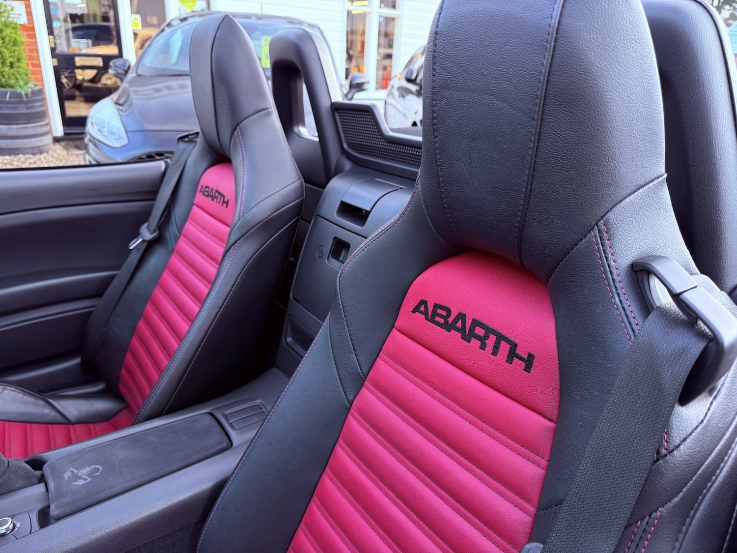 Used Abarth 124 Spider 2018 for sale - 77289190: Photo 30