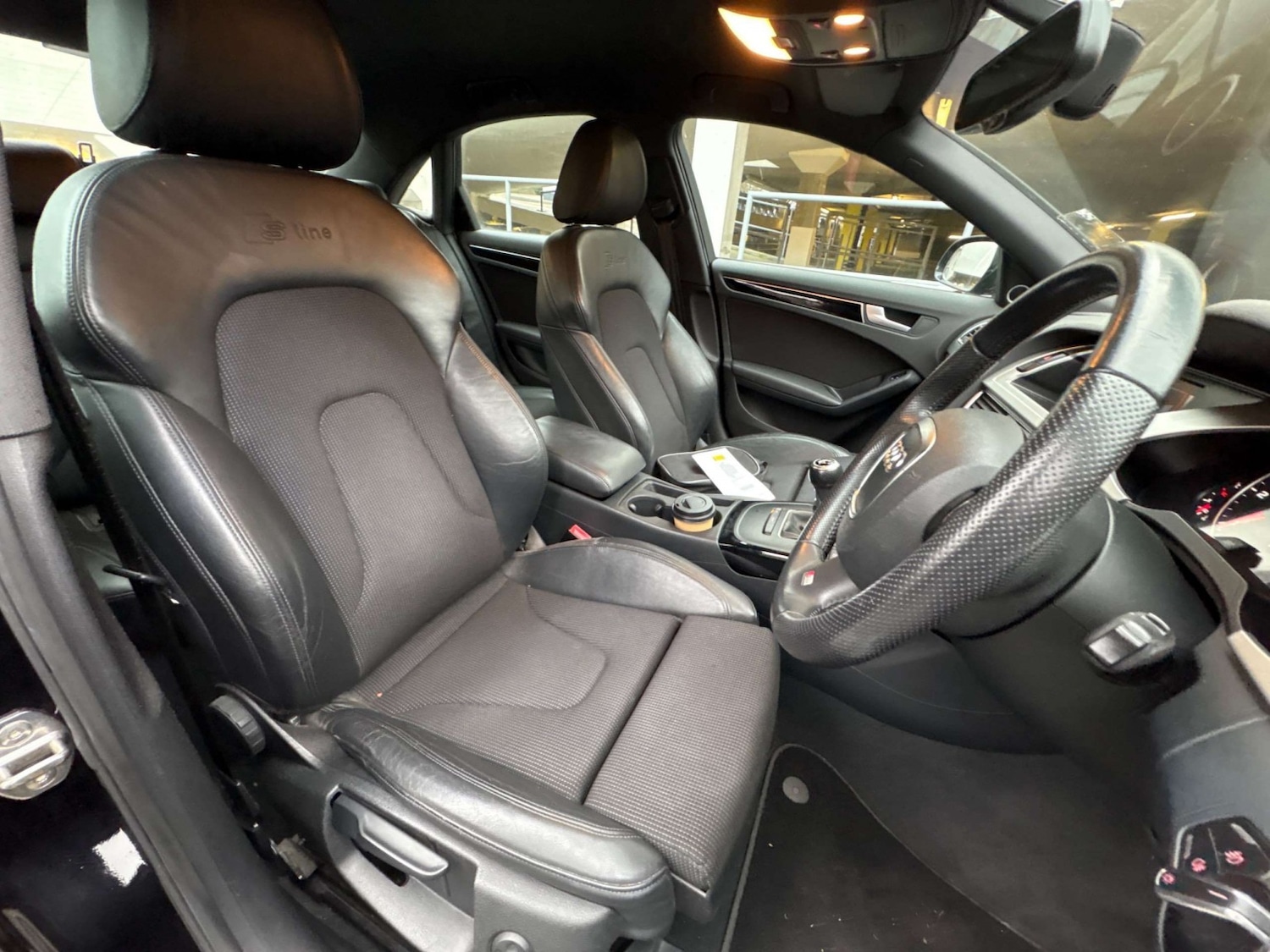 Used Audi A4 2012 for sale - 77189345: Photo 2