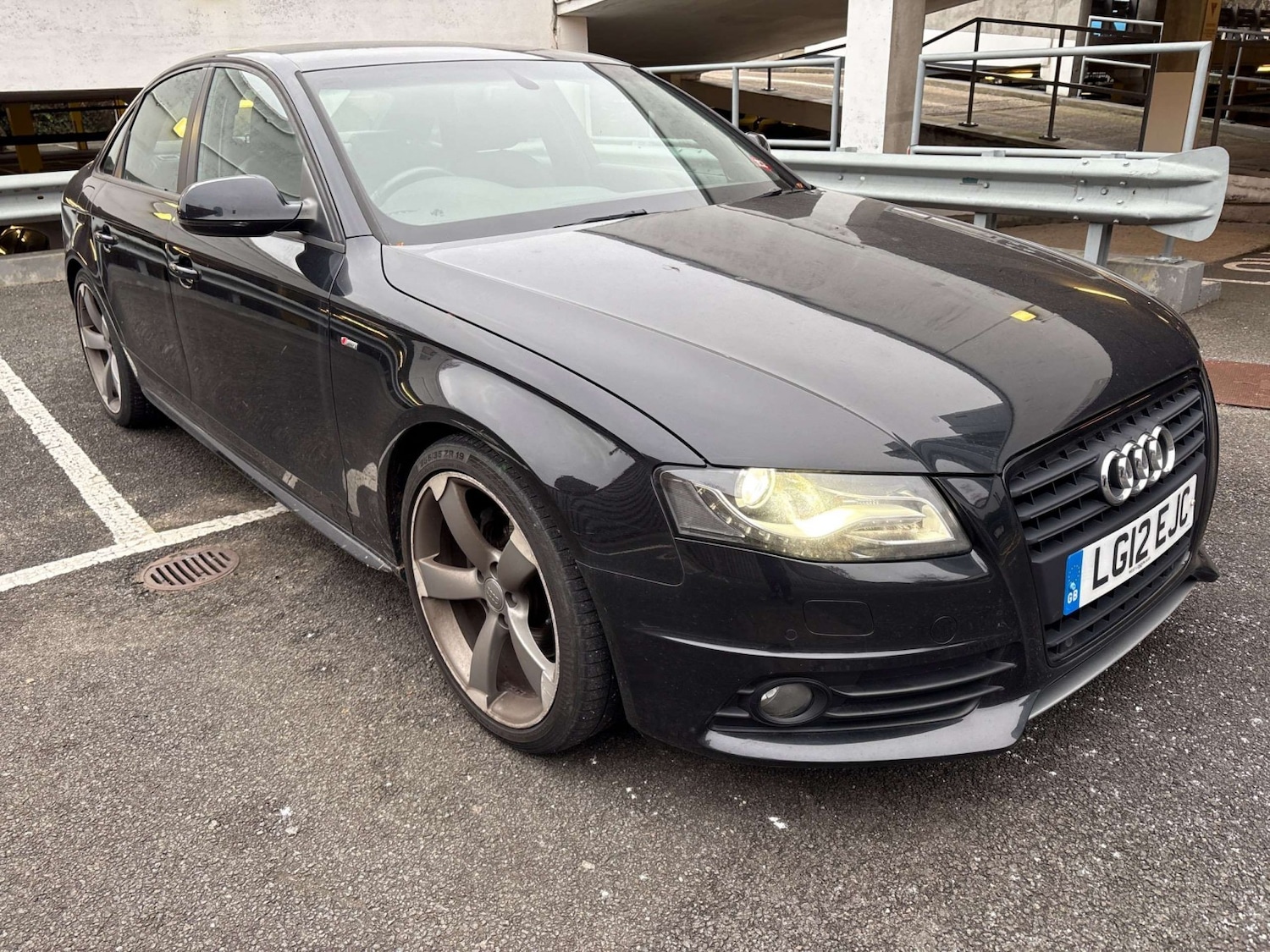 Used Audi A4 2012 for sale - 77189345: Photo 8