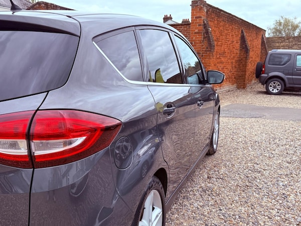 Used Ford C-Max 2015 for sale - 76305635: Photo 16