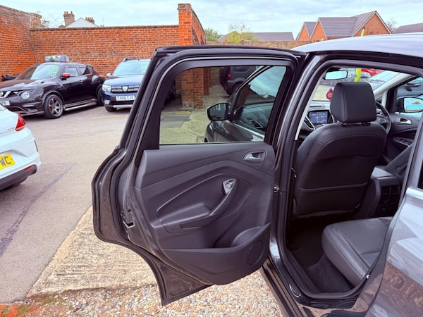 Used Ford C-Max 2015 for sale - 76305635: Photo 26