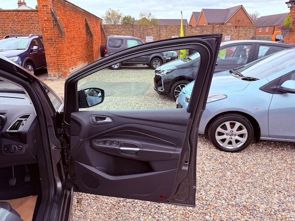 Used Ford C-Max 2015 for sale - 76305635: Photo 50