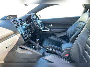 Used Volkswagen Scirocco 2017 for sale - 78145855: Photo