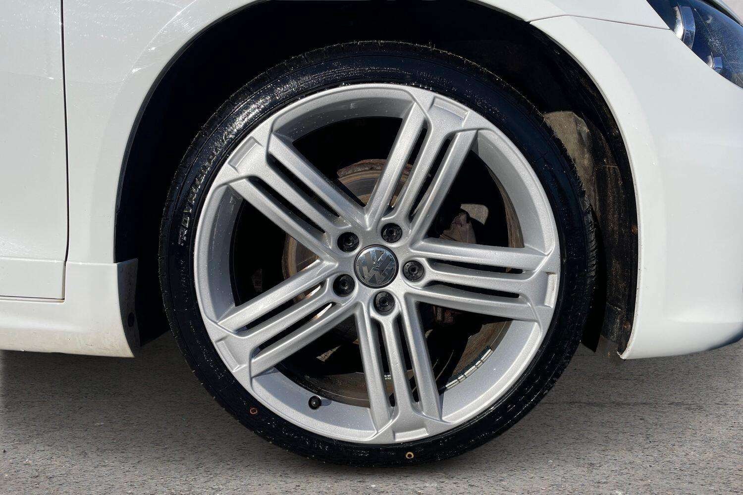 Used Volkswagen Scirocco 2017 for sale - 78145855: Photo 5