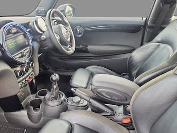 Used MINI Hatch 2015 for sale - 77610083: Photo