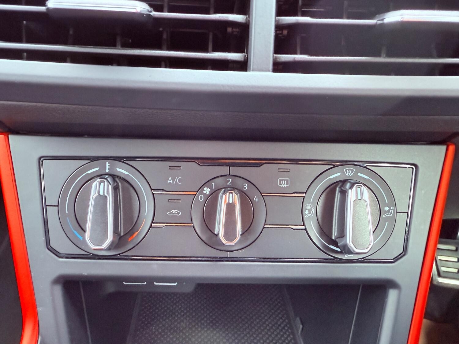 Used Volkswagen Polo 2019 for sale - 76527384: Photo 32