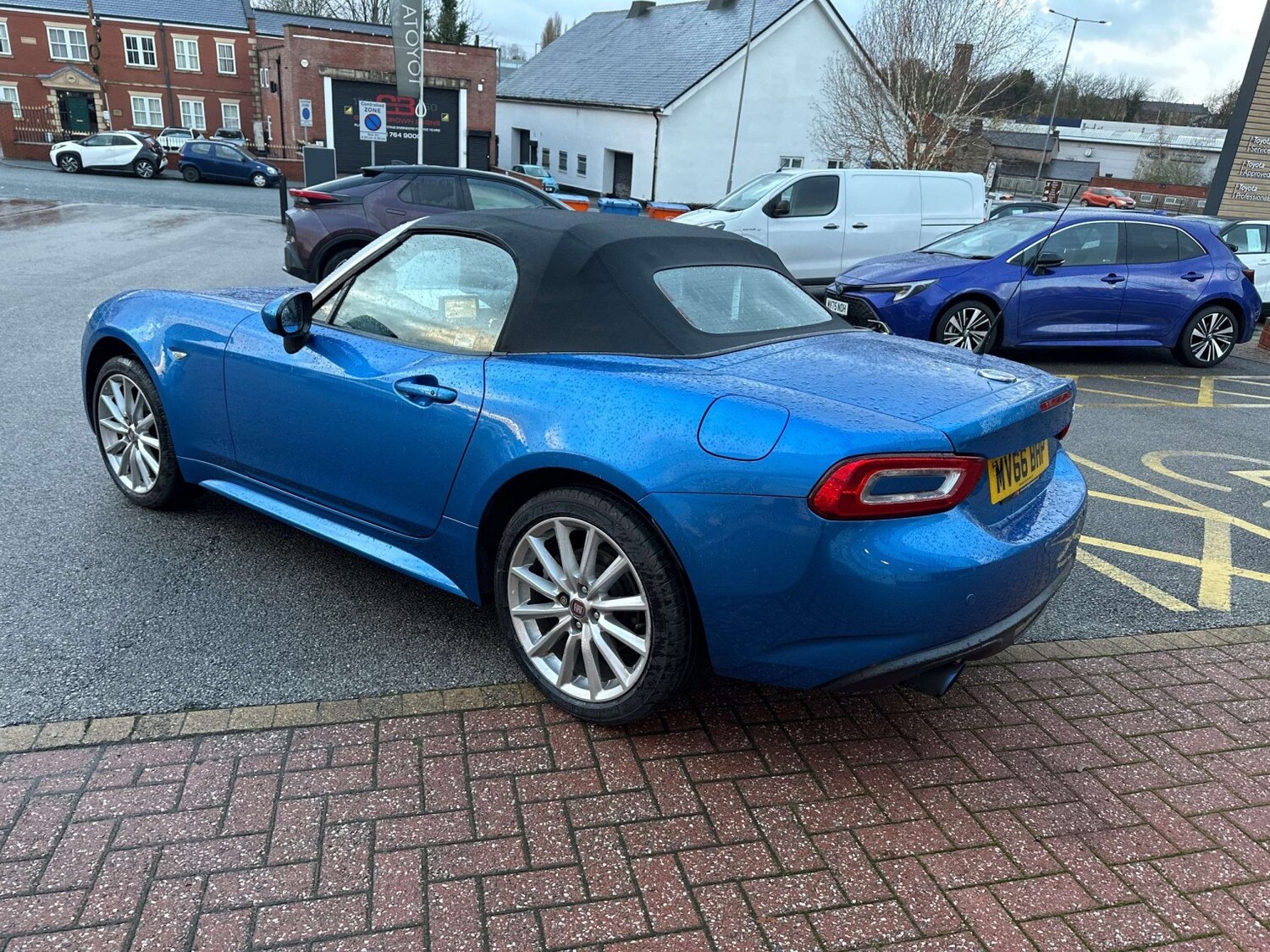 Used Fiat 124 Spider 2016 for sale - 76785133: Photo 4