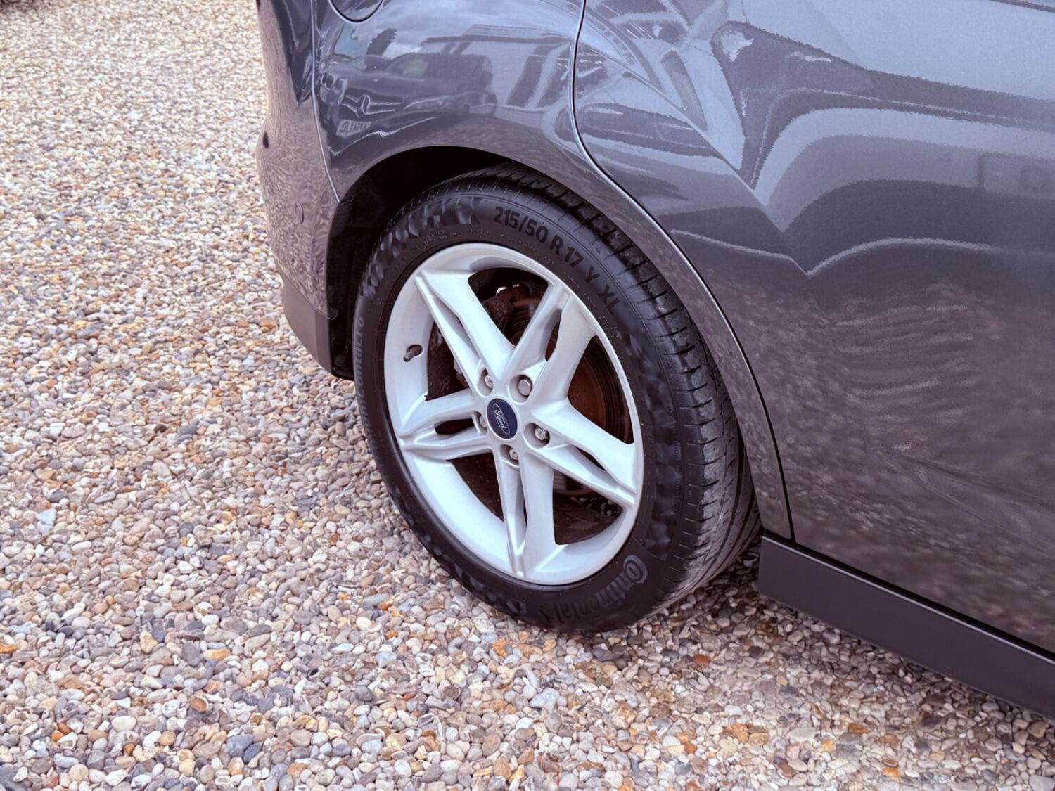 Used Ford C-Max 2015 for sale - 76794050: Photo 17