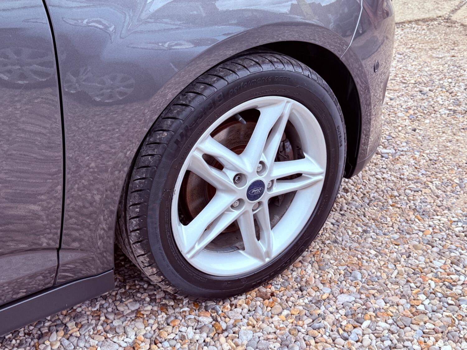 Used Ford C-Max 2015 for sale - 76794050: Photo 18