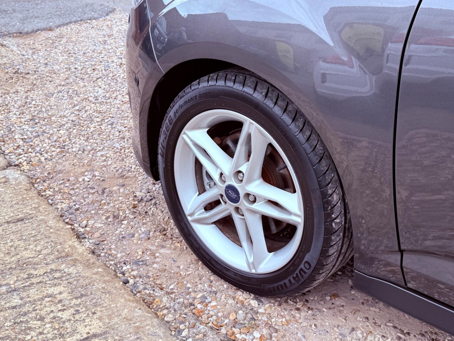 Used Ford C-Max 2015 for sale - 76794050: Photo 19