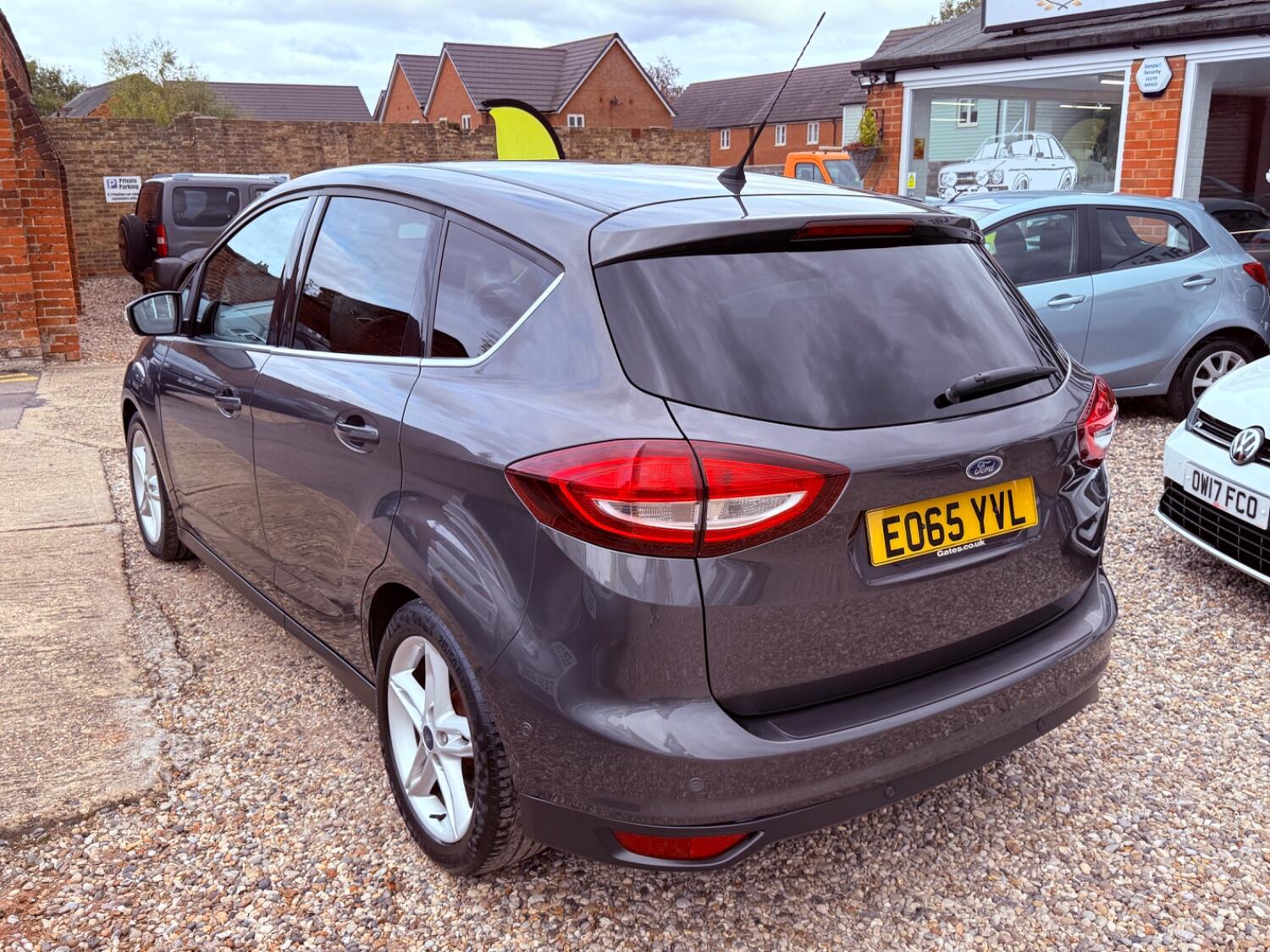 Used Ford C-Max 2015 for sale - 76794050: Photo 4