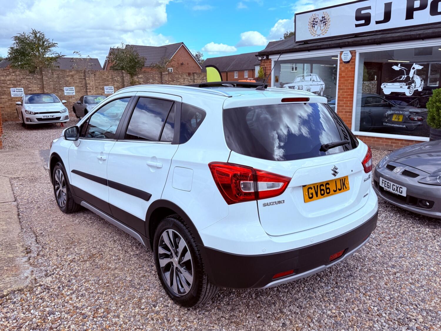 Used Suzuki SX4 S-Cross 2016 for sale - 76376932: Photo 4