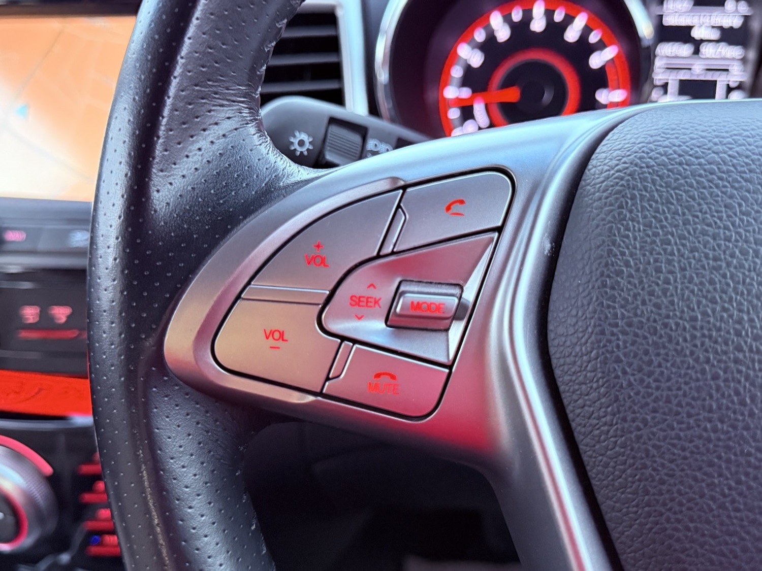 Used Ssangyong Tivoli 2016 for sale - 76699308: Photo 40