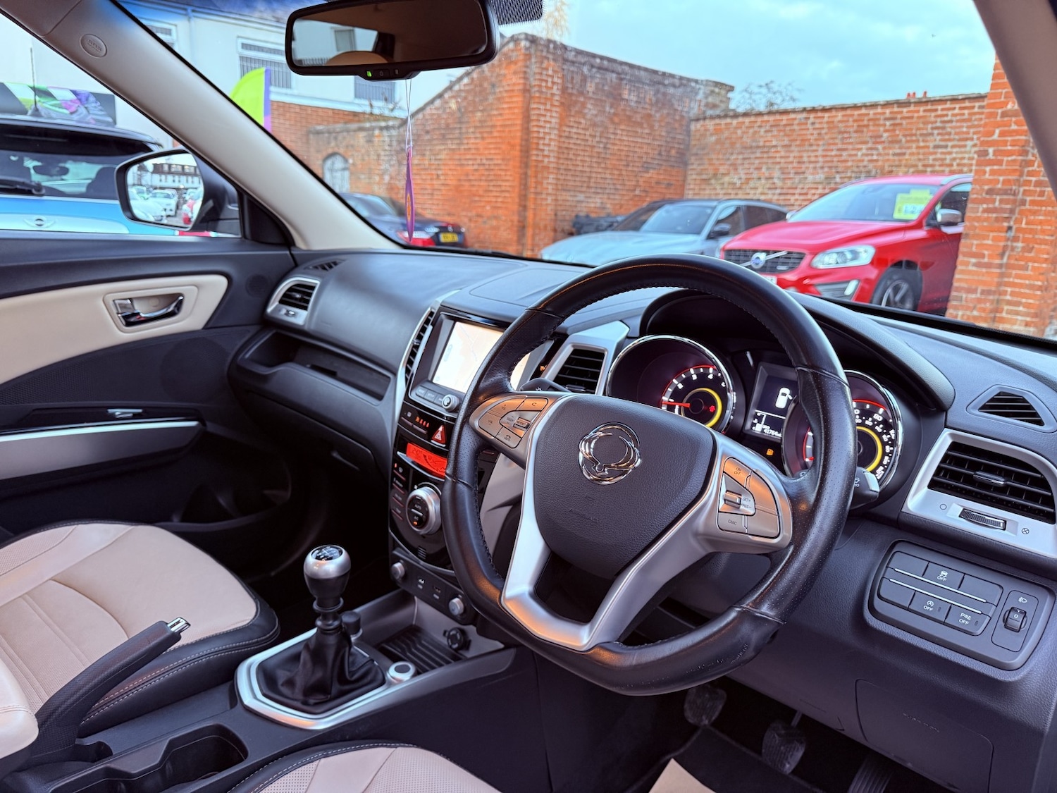 Used Ssangyong Tivoli 2016 for sale - 76699308: Photo 48