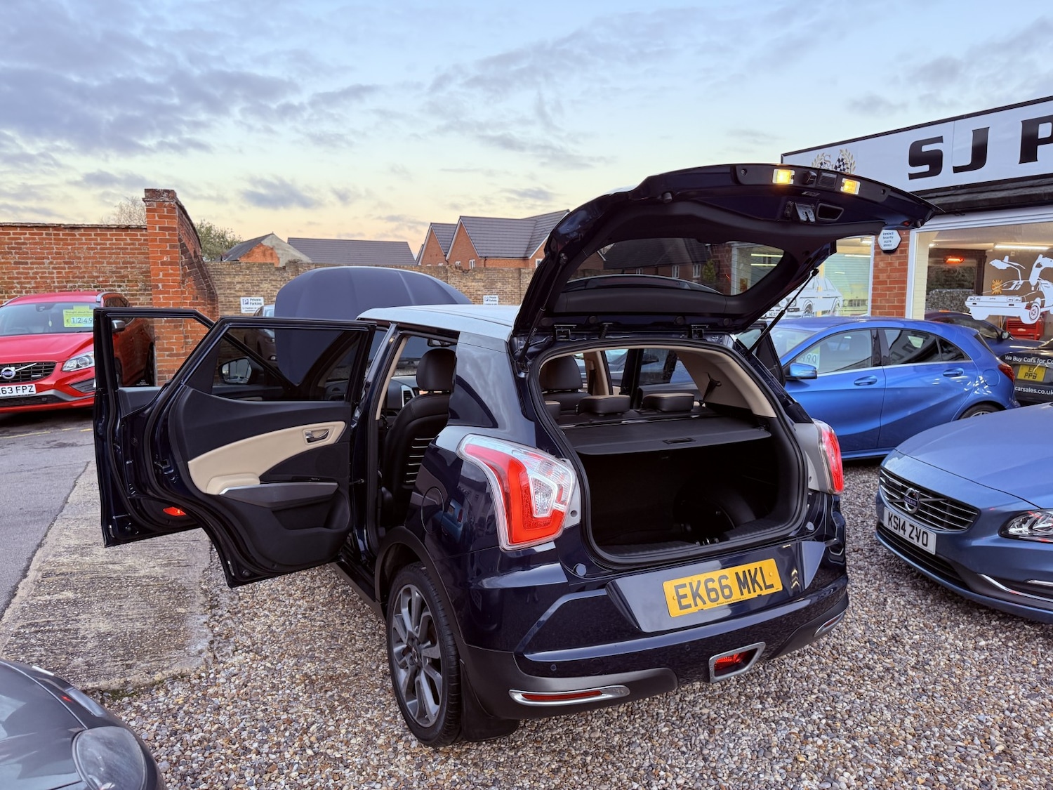 Used Ssangyong Tivoli 2016 for sale - 76699308: Photo 59