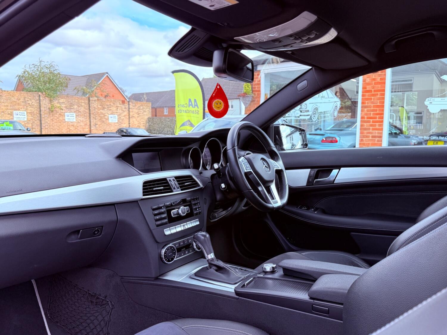 Used Mercedes-Benz C Class 2014 for sale - 75124480: Photo 26