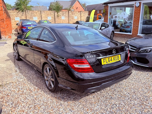 Used Mercedes-Benz C-Class 2014 for sale - 75124480: Photo 4