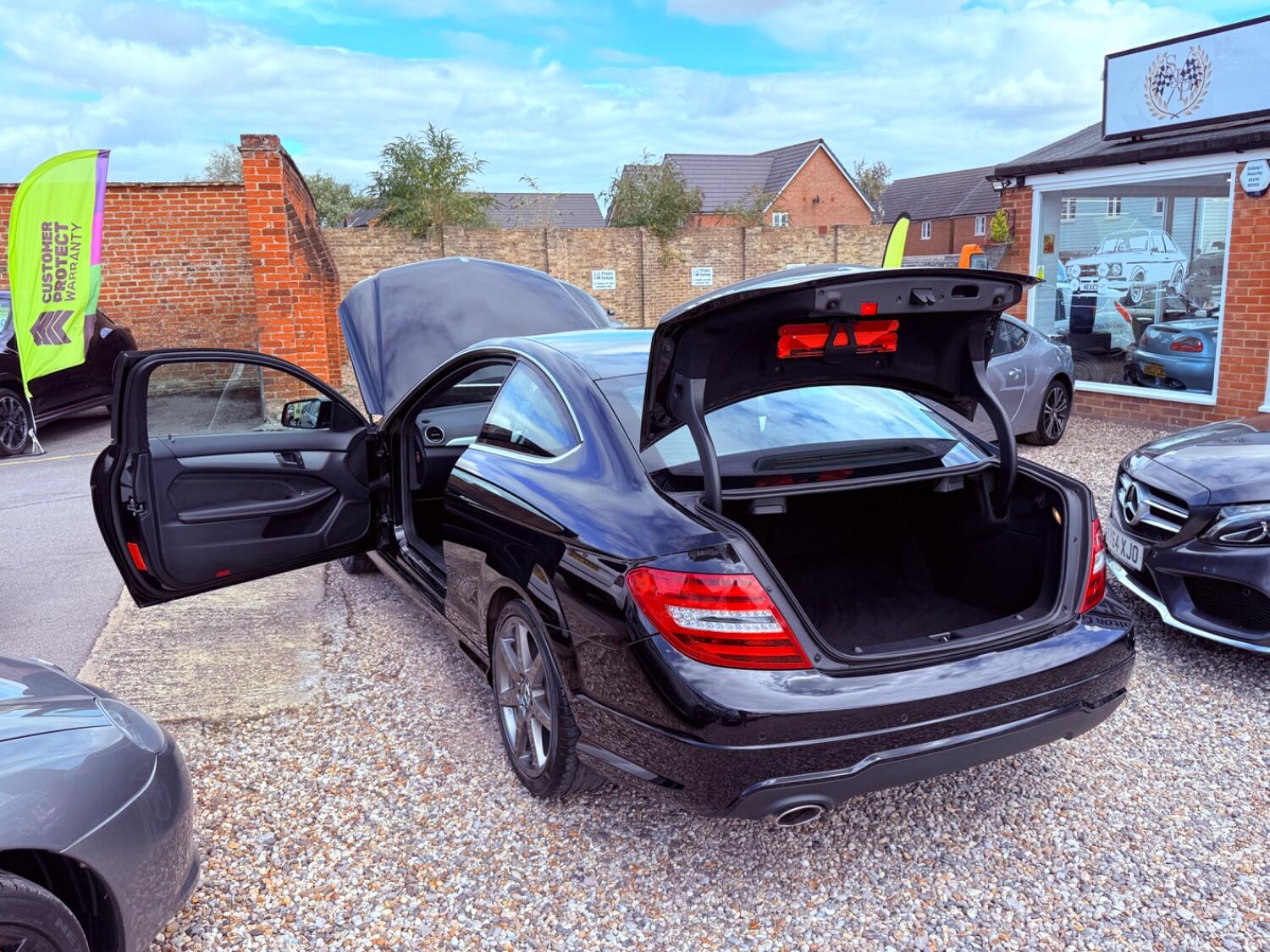 Used Mercedes-Benz C Class 2014 for sale - 75124480: Photo 54