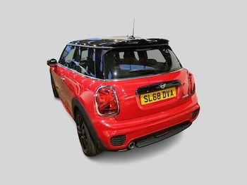 Used MINI Hatch 2018 for sale - 77781811: Photo