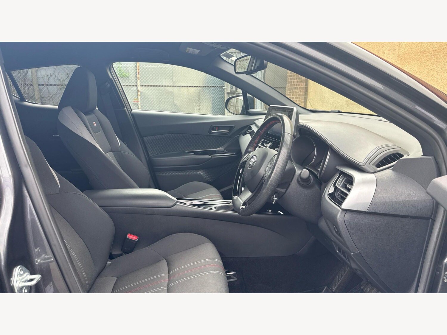 Used Toyota C-HR for sale - 78214707: Photo 14