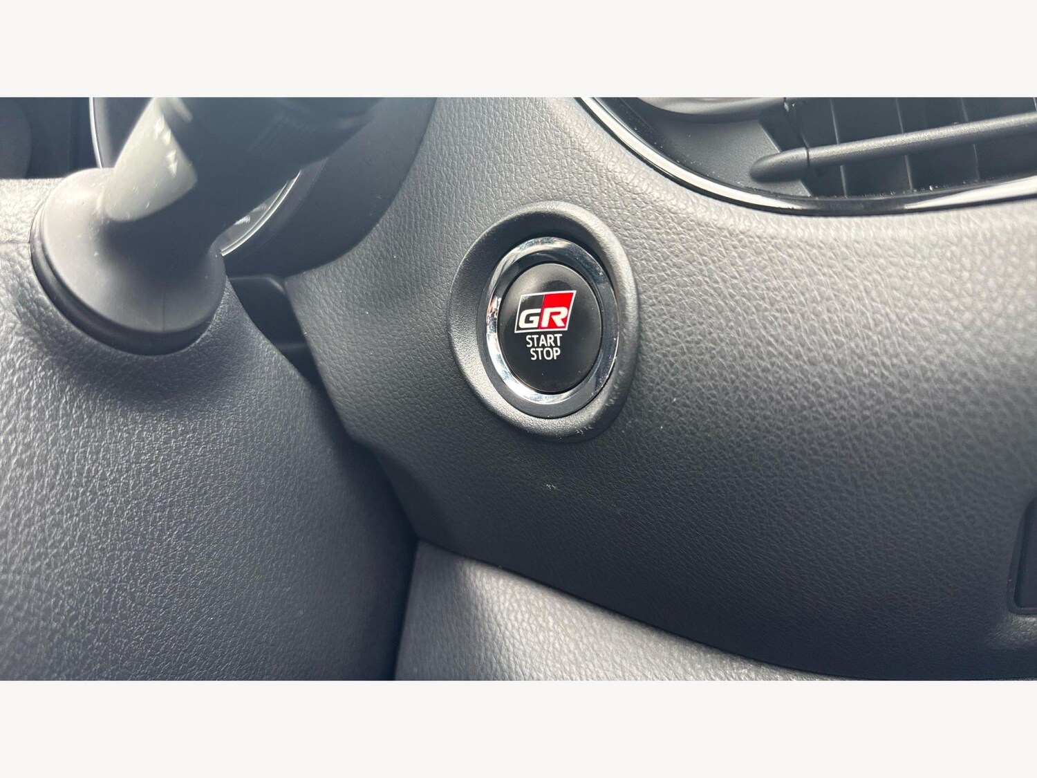 Used Toyota C-HR for sale - 78214707: Photo 18