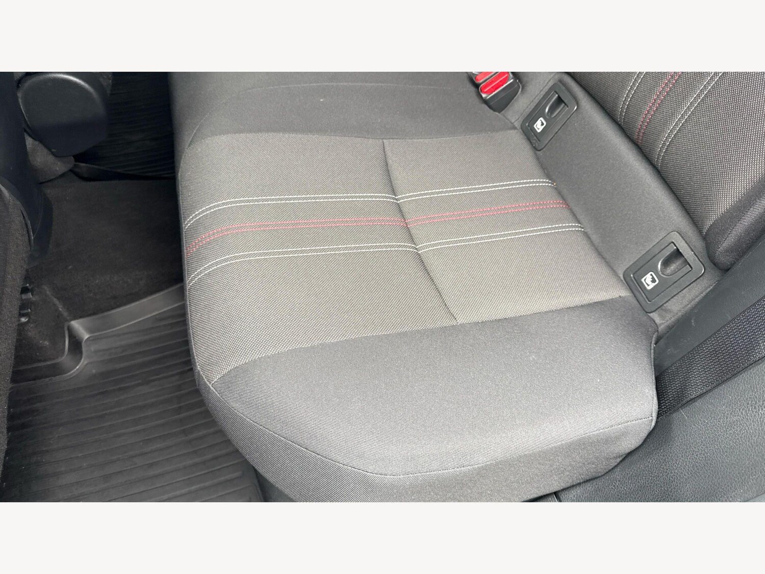 Used Toyota C-HR for sale - 78214707: Photo 19