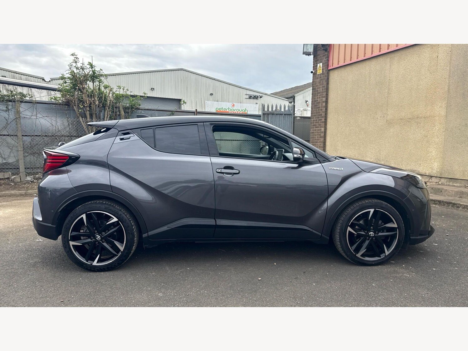 Used Toyota C-HR for sale - 78214707: Photo 26