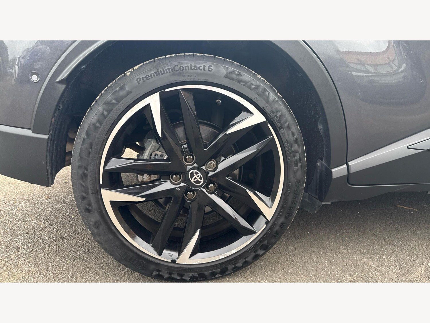 Used Toyota C-HR for sale - 78214707: Photo 31